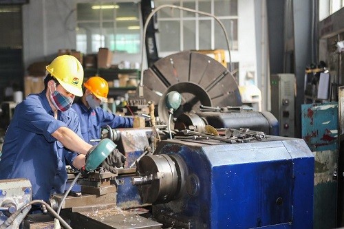 đào tạo nghề cơ khí cũng là một cách nâng cao kĩ năng quản lý xưởng của chủ xưởng