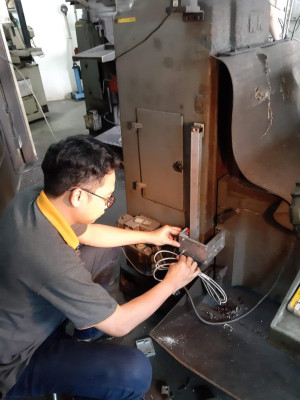 Dây Tín Hiệu Thước Quang Cần đi Gọn Và Không Bị Kéo Căng